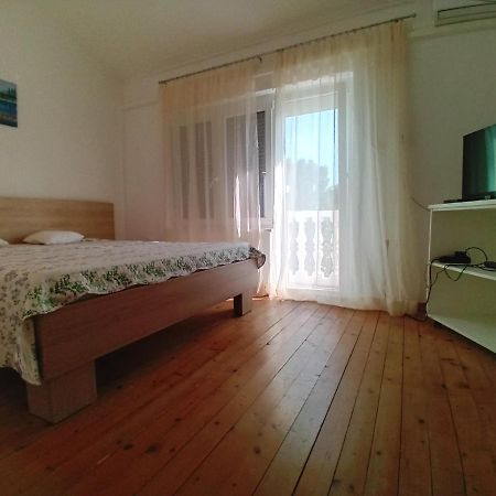 Maestral Apartment Брибир Екстериор снимка