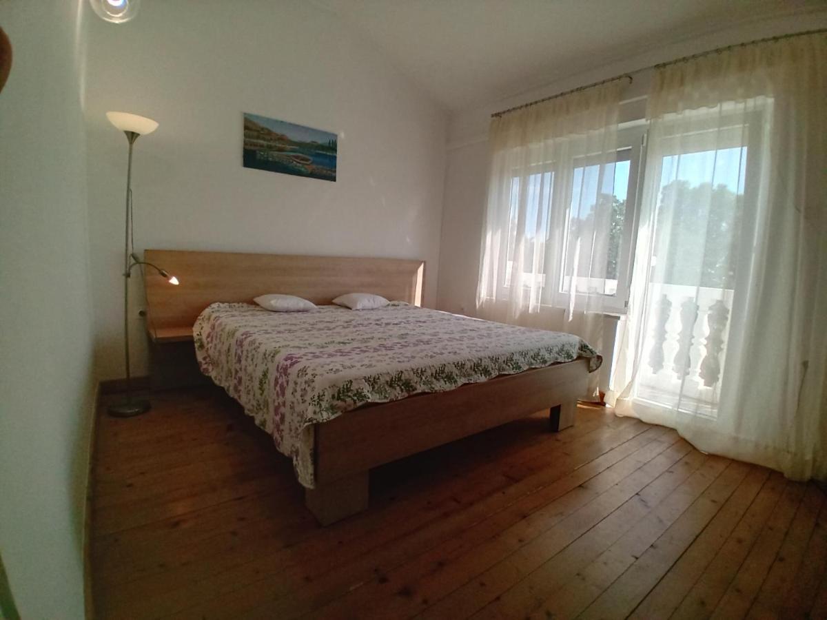Maestral Apartment Брибир Екстериор снимка