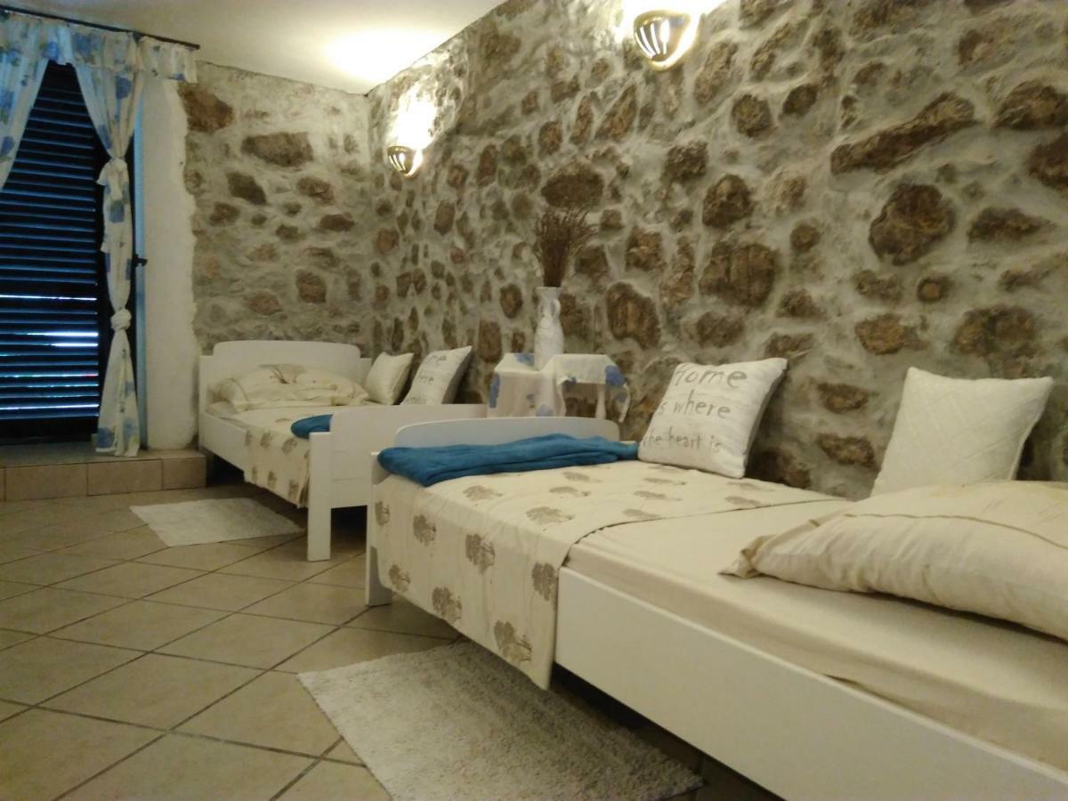 Maestral Apartment Брибир Екстериор снимка